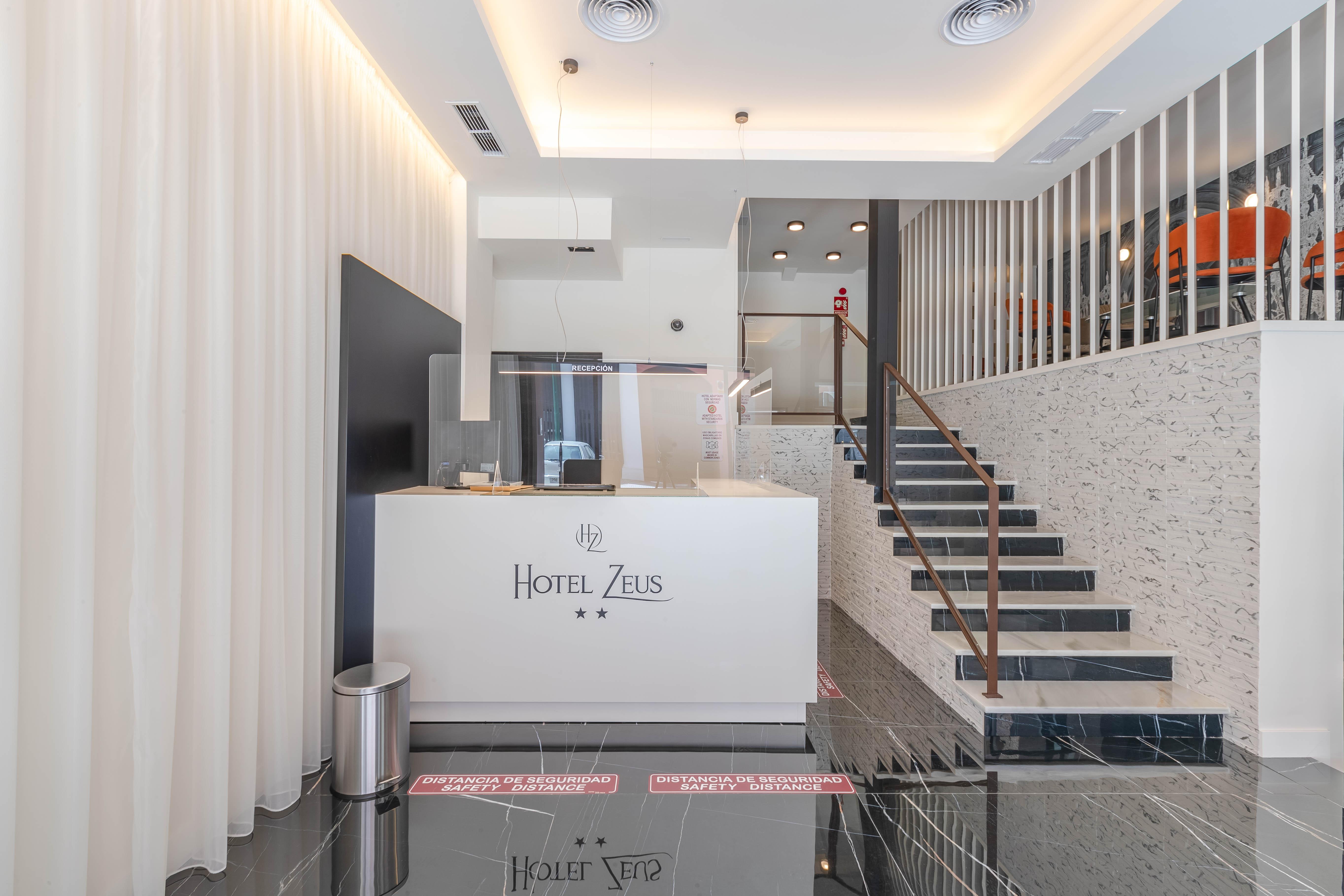 Hotel Zeus Málaga Buitenkant foto